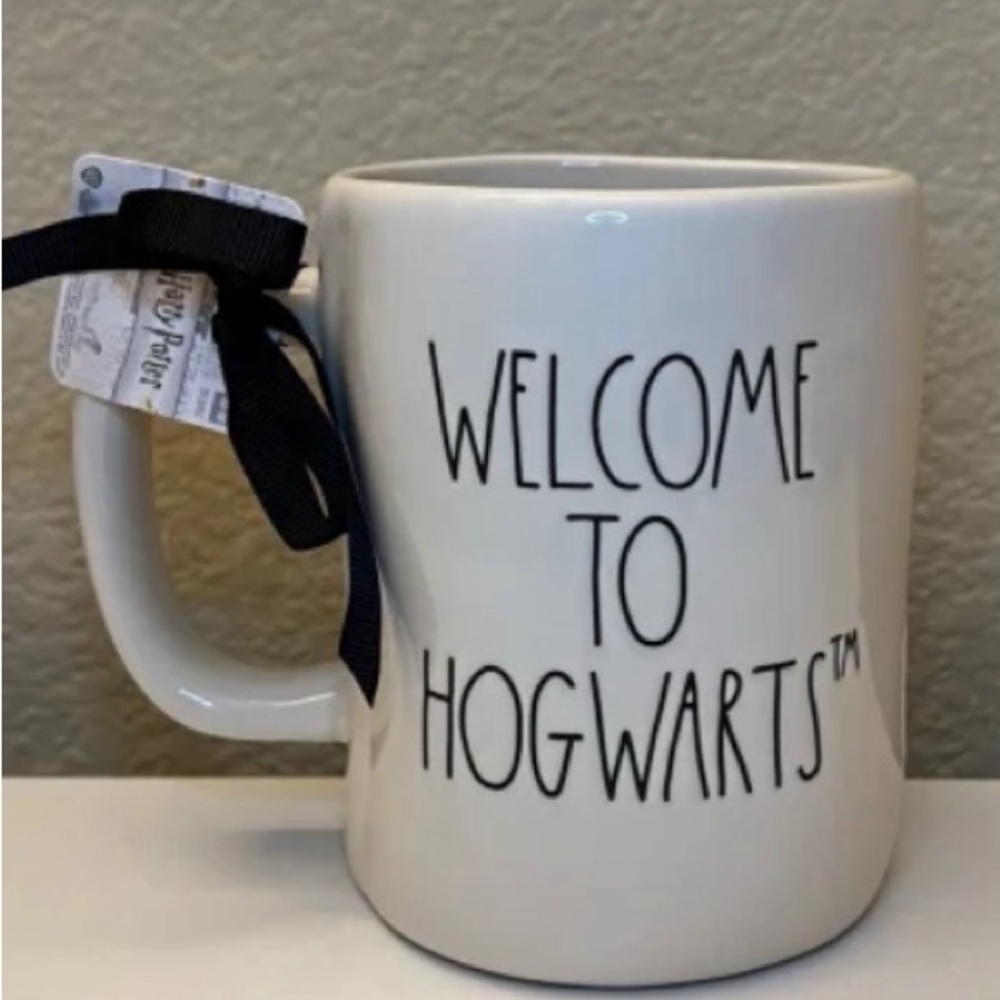Brand New!! Welcome to Hogwarts Rae Dunn